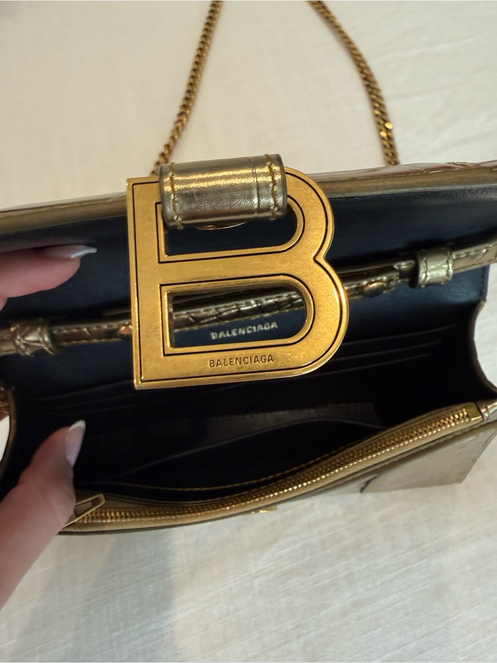 Balenciaga Hourglass Gold Croc-Embossed B Chain Wallet - Picture 10 of 11